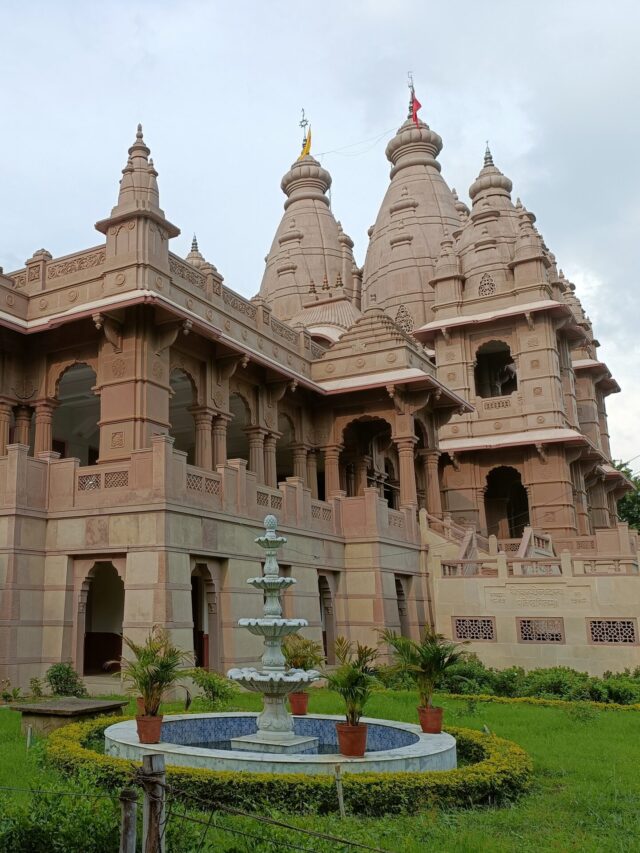 Naulakha Temple — The Jewel of Deoghar