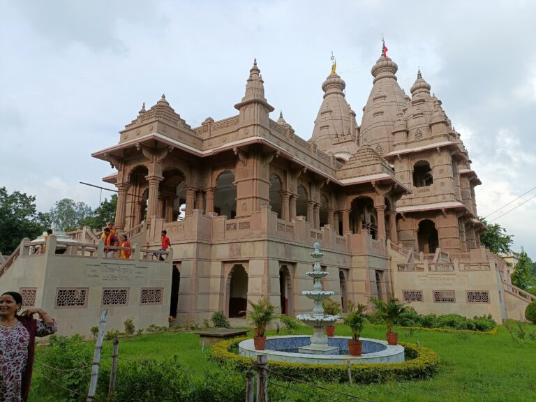 naulakha temple
